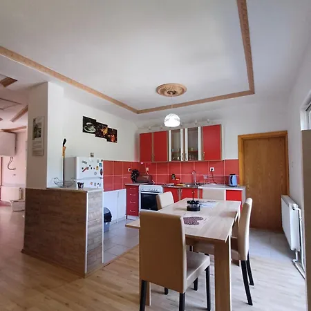 Denis Una Apartment *